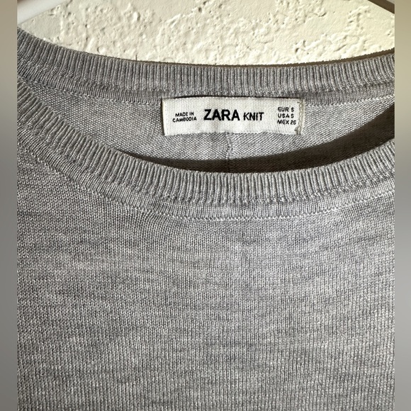 Zara knit grey sweater with side and wrist slits and detailing - Picture 5 of 6